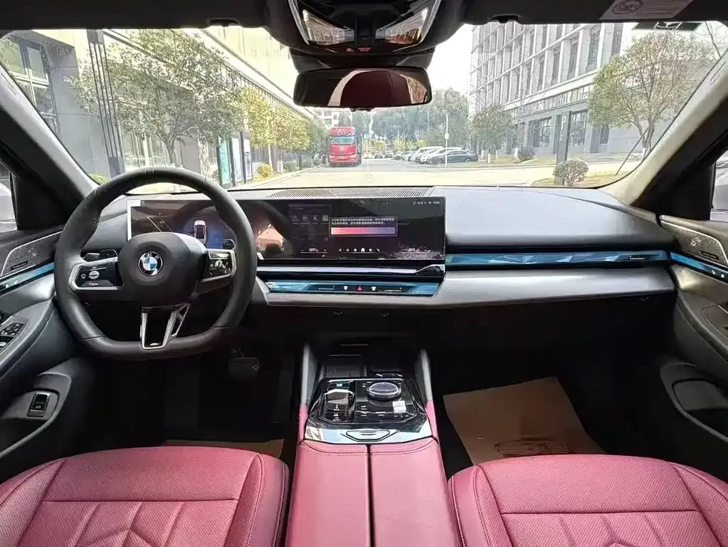 BMW 5 Series — фото 2