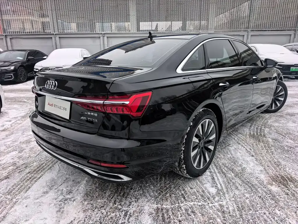 Audi A6L — фото 5