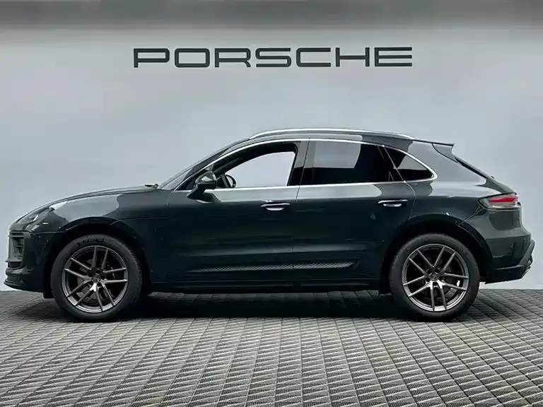 Porsche Macan — фото 10