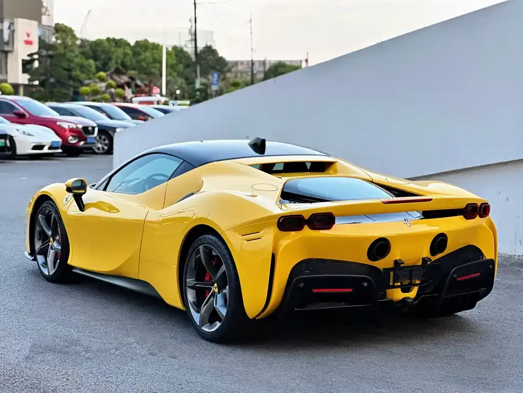 Ferrari SF90 — фото 2