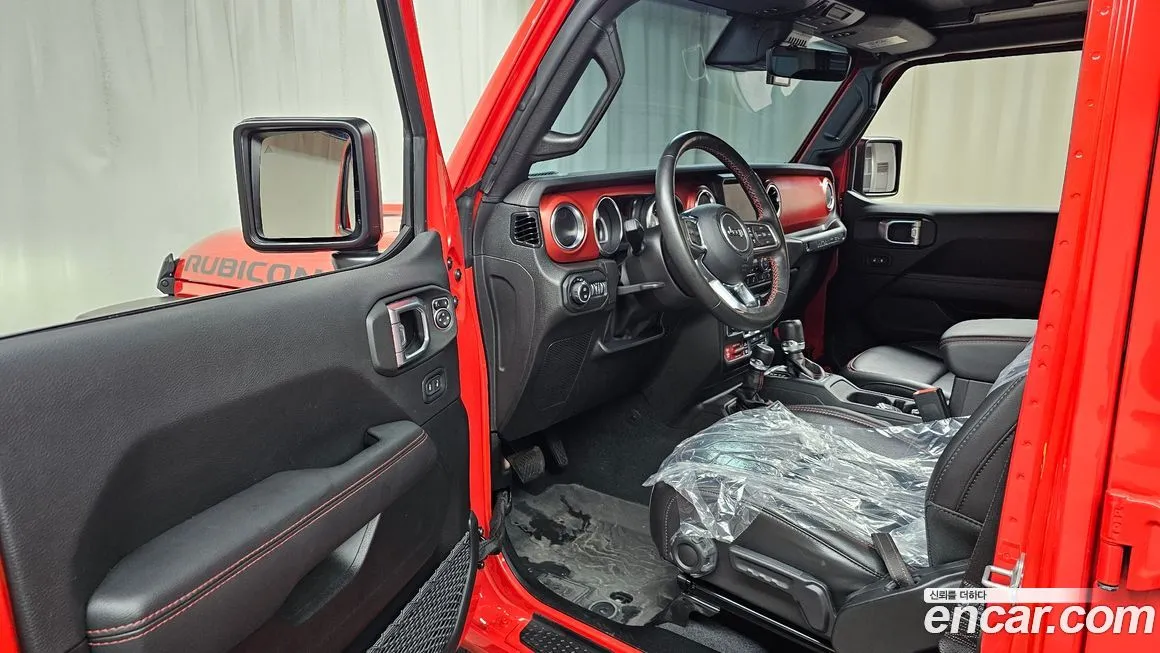 Jeep Wrangler — фото 8
