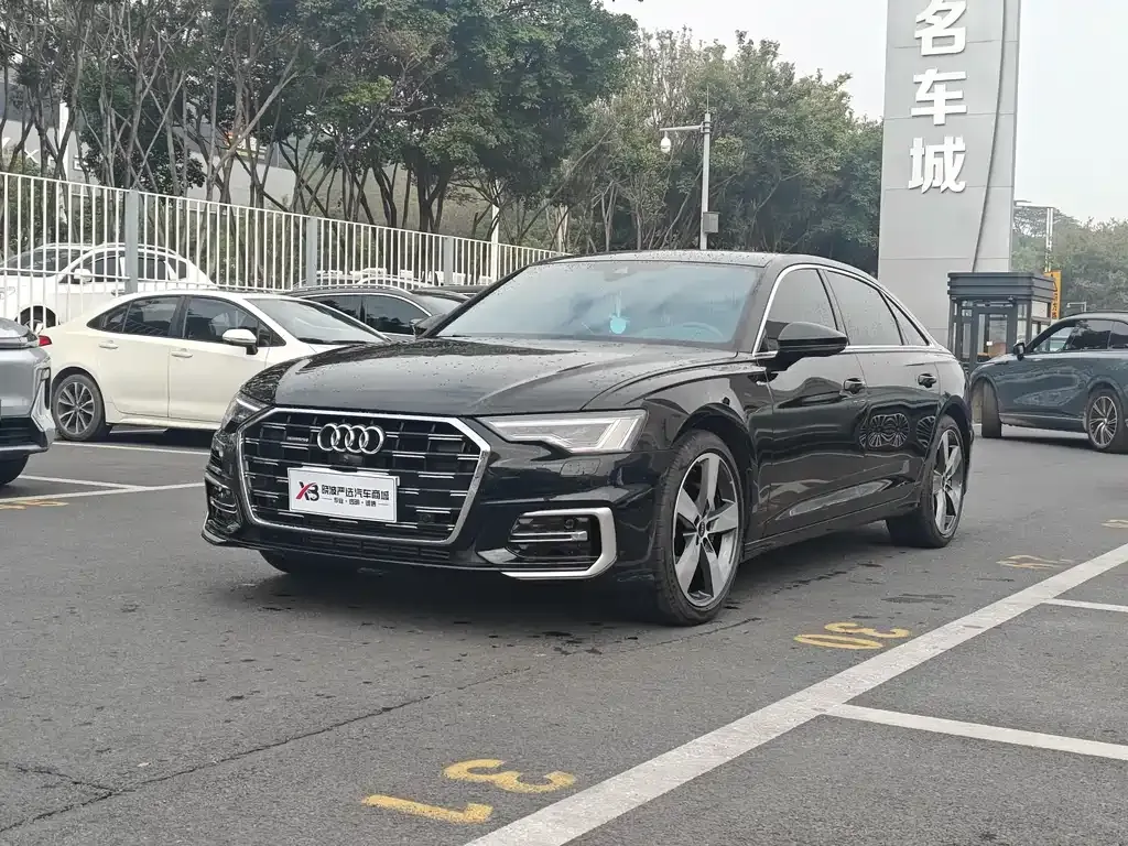 Audi A6L — фото 1