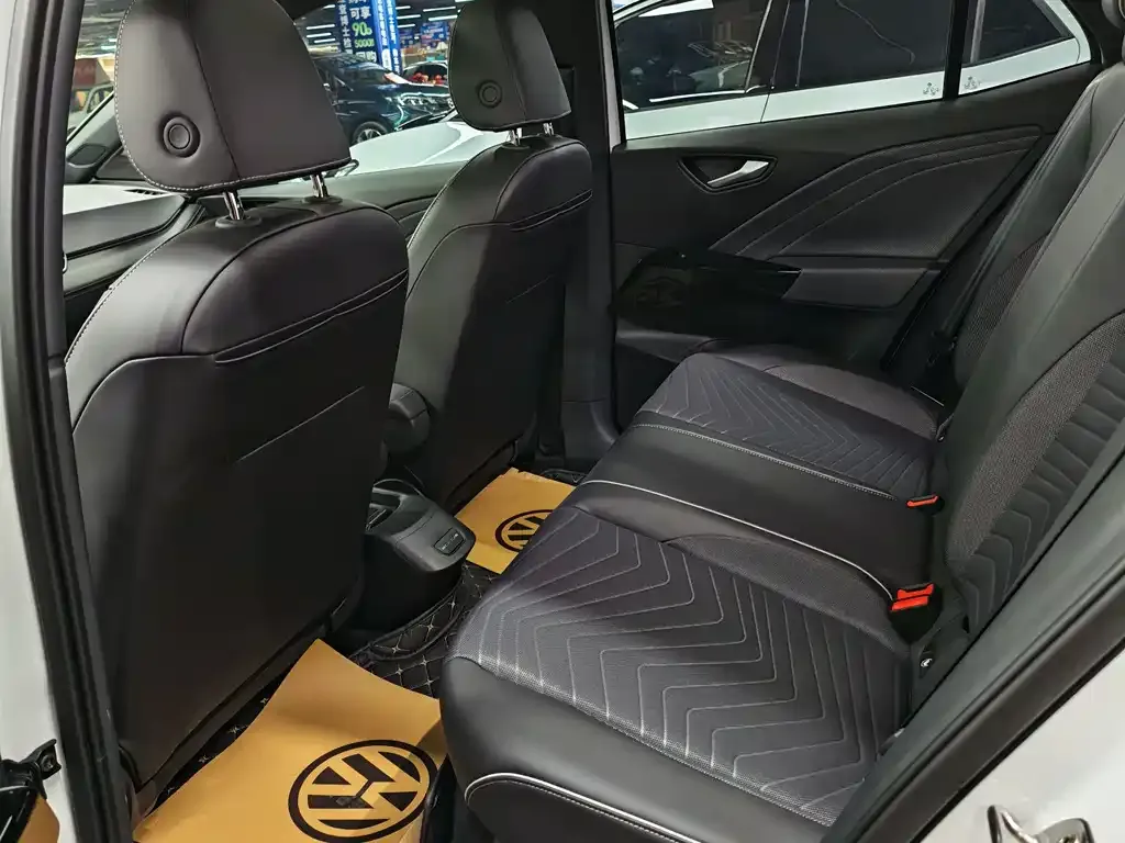 Volkswagen ID.3 — фото 4