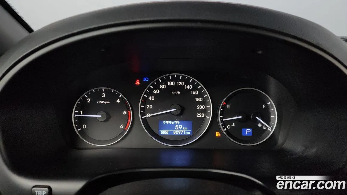 Hyundai Starex — фото 10