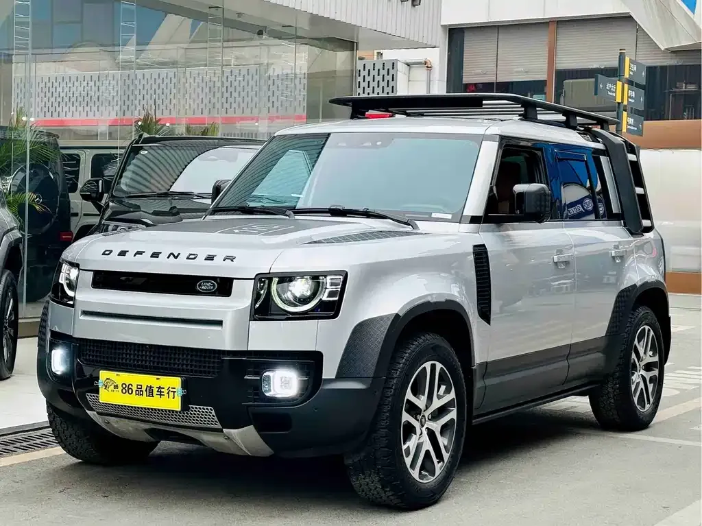 Land Rover Defender — фото 1