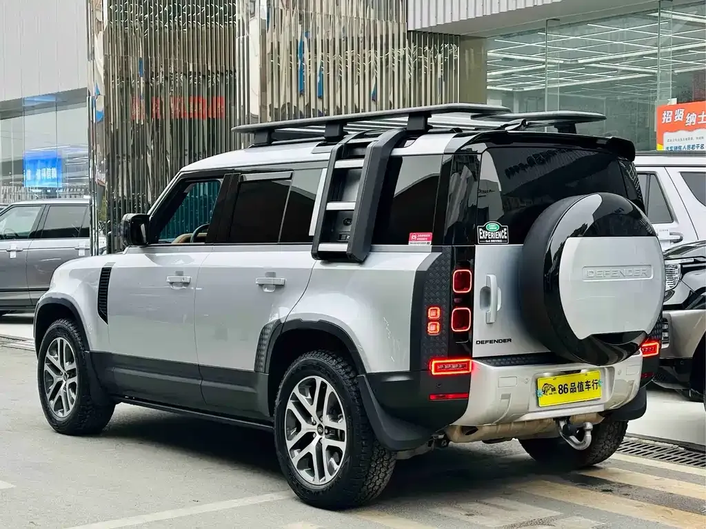 Land Rover Defender — фото 4