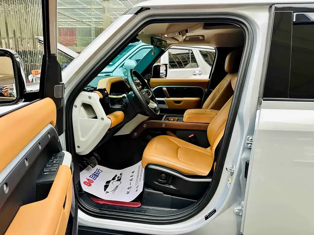 Land Rover Defender — фото 5