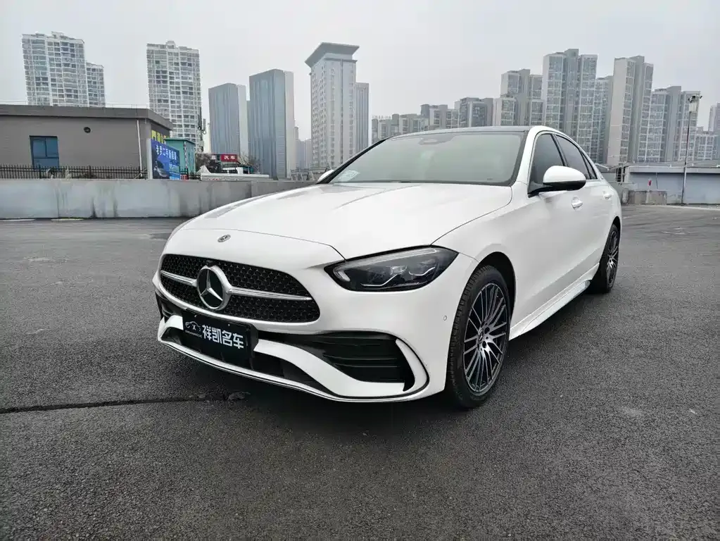 Mercedes-Benz C-Class — фото 1