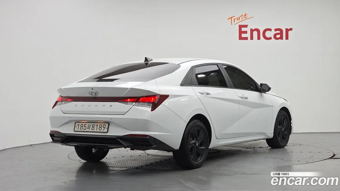 Hyundai AVANTE — фото 3