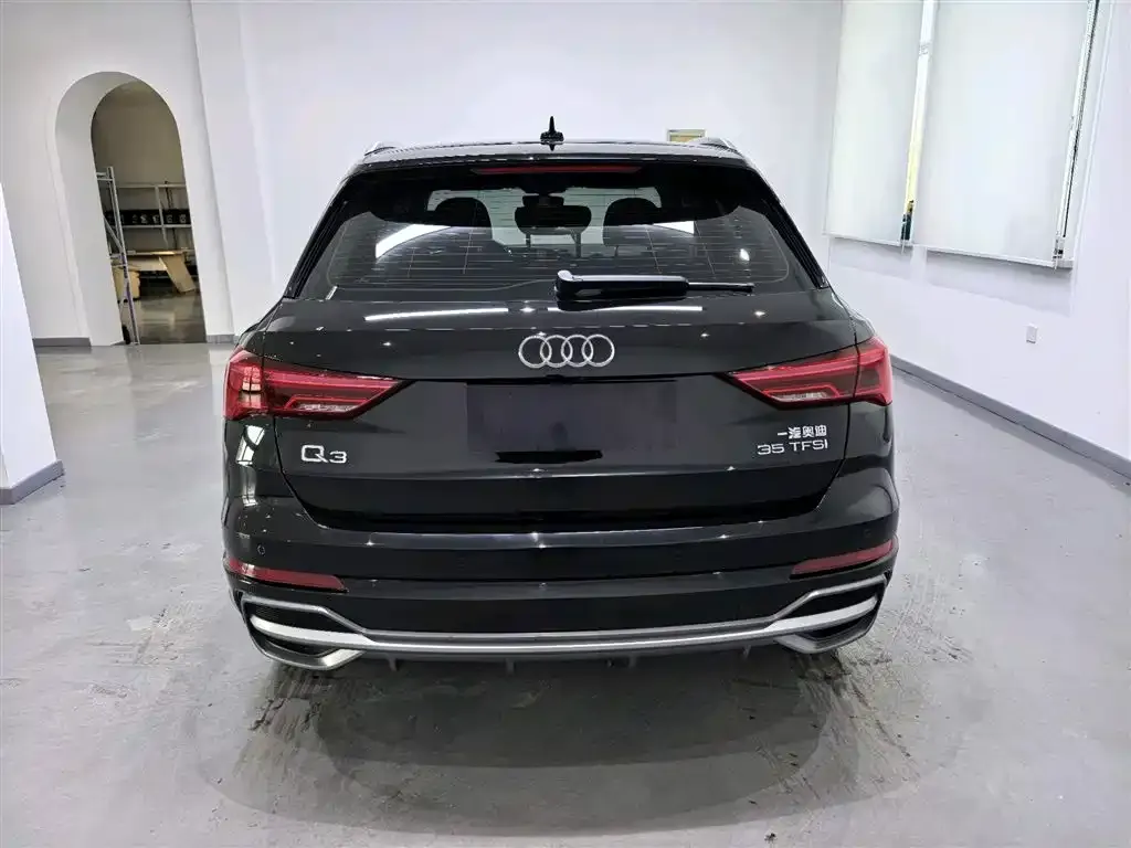 Audi Q3 — фото 3