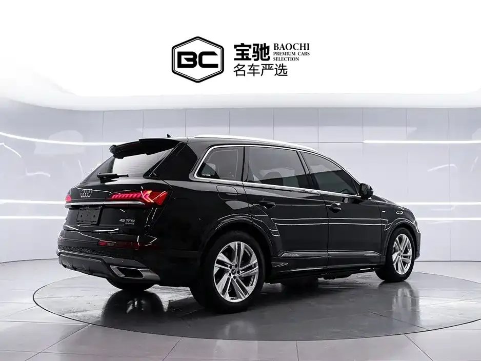 Audi Q7 — фото 2