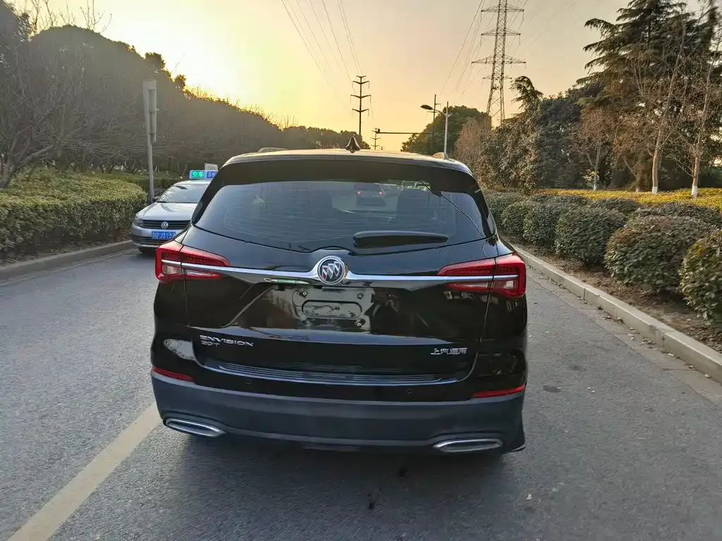 Buick Envision Plus — фото 2