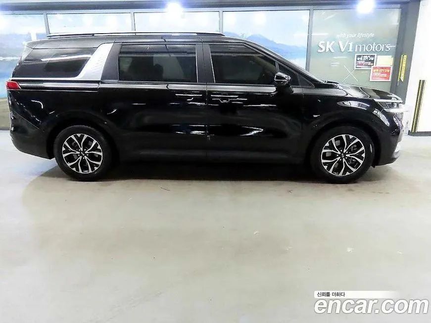 Kia Carnival — фото 2