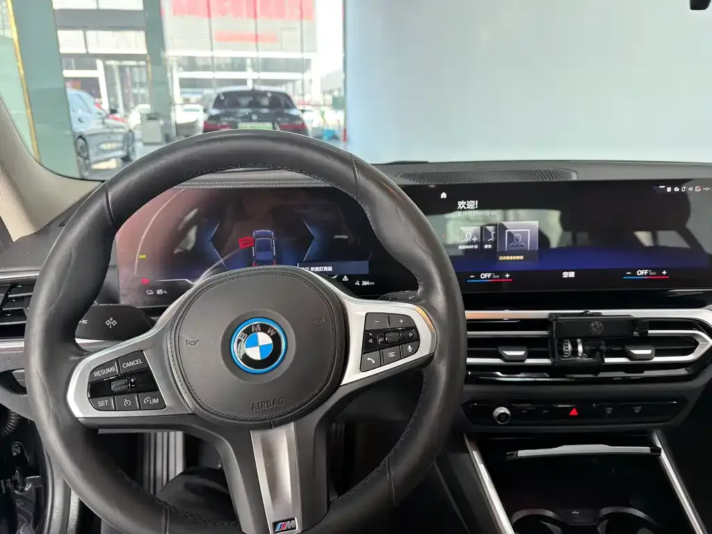 BMW i3 — фото 9