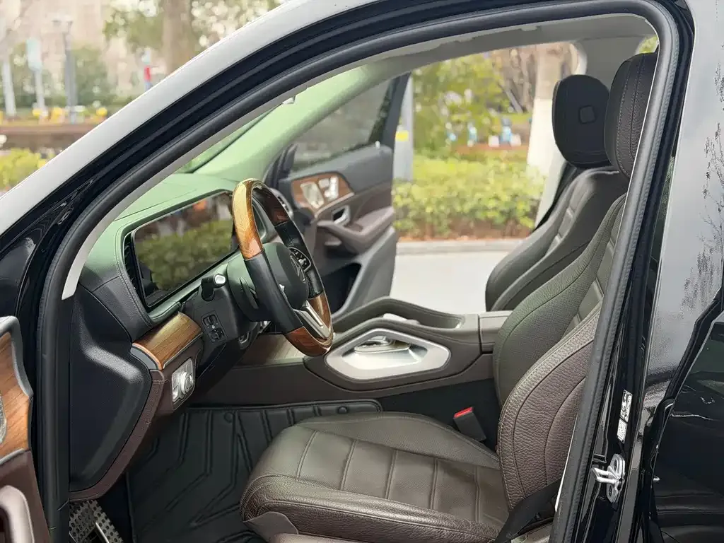 Mercedes-Benz GLS — фото 2