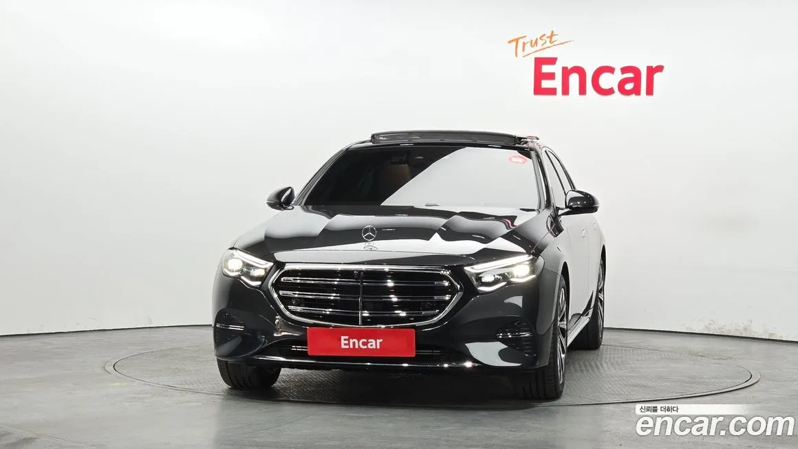 Mercedes-Benz E-Class — фото 8