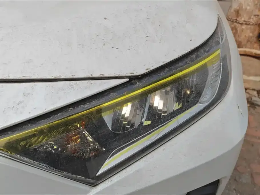Toyota RAV4 — фото 10