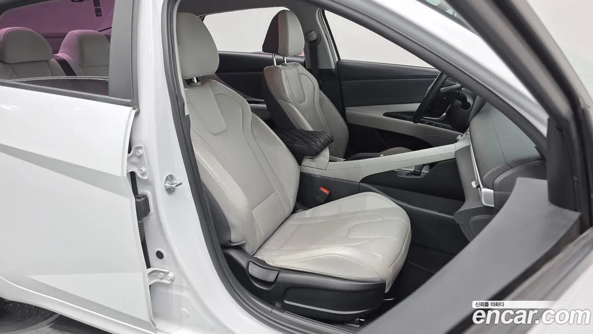 Hyundai AVANTE — фото 4