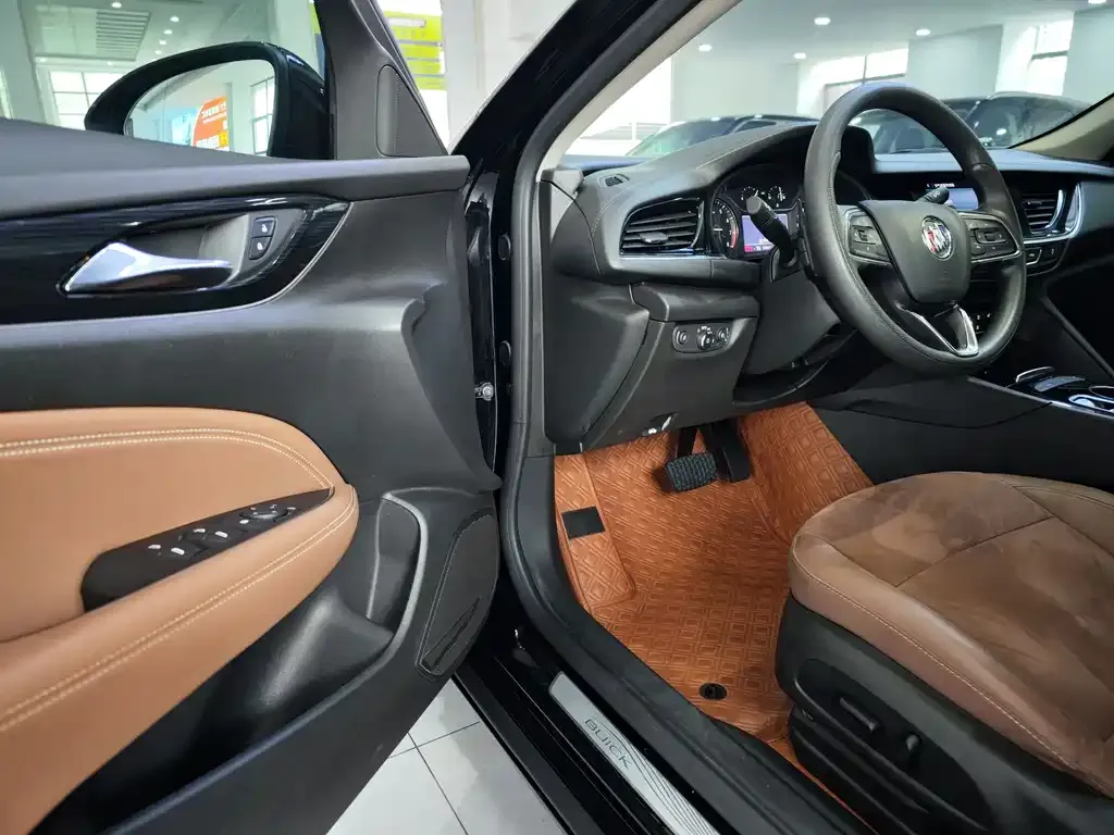 Buick Regal — фото 10