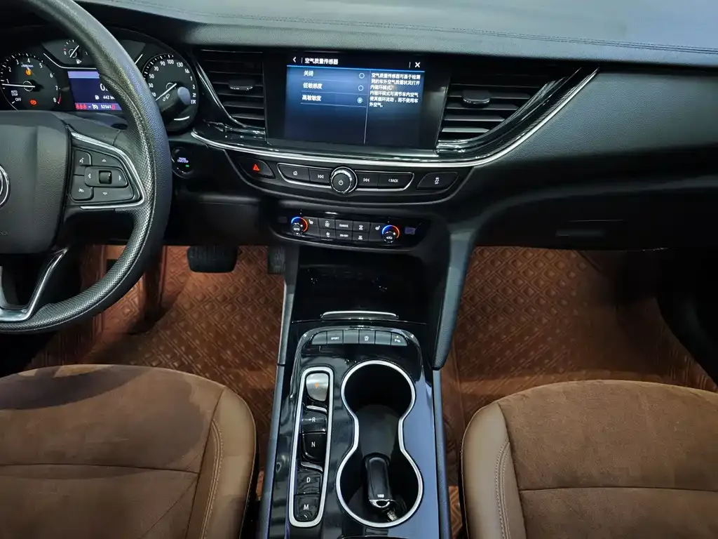 Buick Regal — фото 6