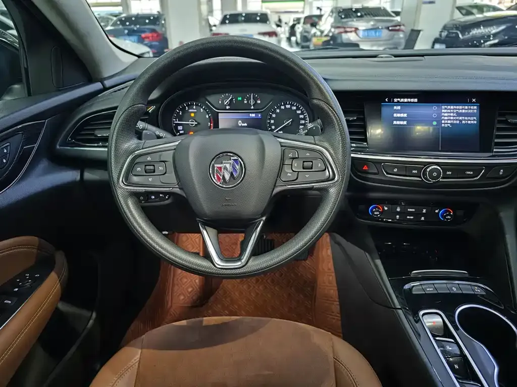 Buick Regal — фото 9