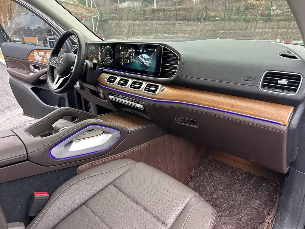 Mercedes-Benz GLE — фото 6