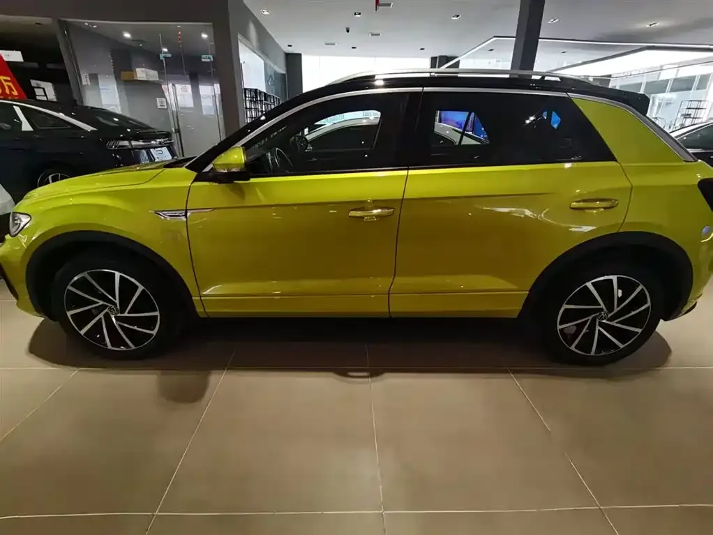 Volkswagen T-Roc — фото 4