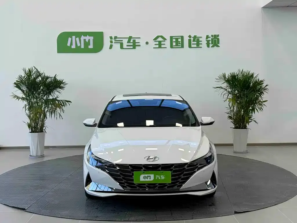 Hyundai Elantra — фото 5