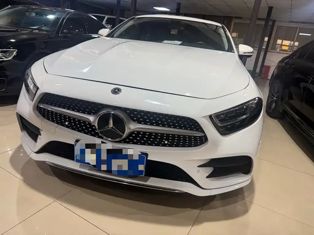 Mercedes-Benz CLS — фото 4
