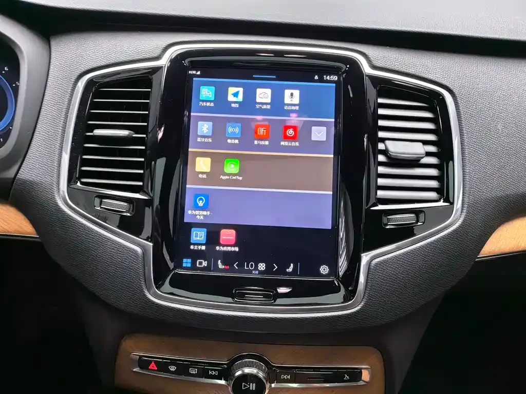 Volvo XC90 — фото 4