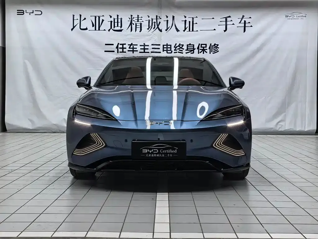 BYD Seal — фото 8