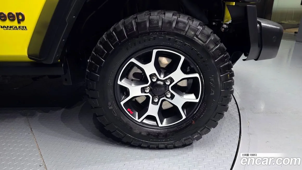 Jeep Wrangler — фото 7