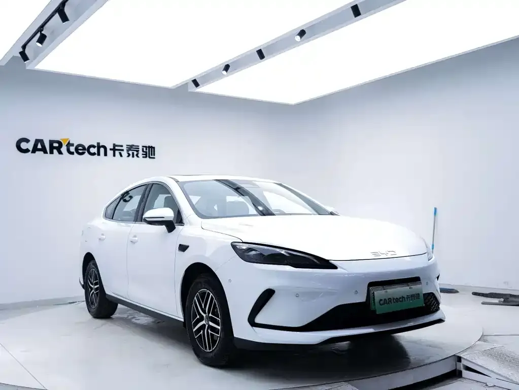 BYD Seal 05 DM-i — фото 6