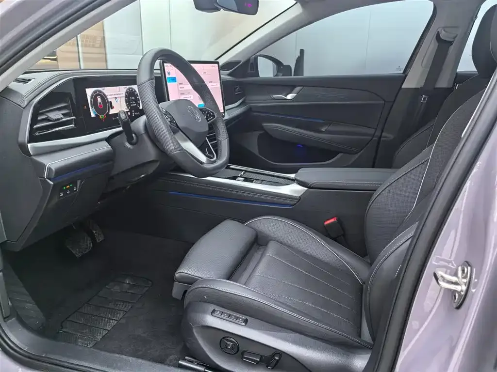 Volkswagen Passat — фото 7