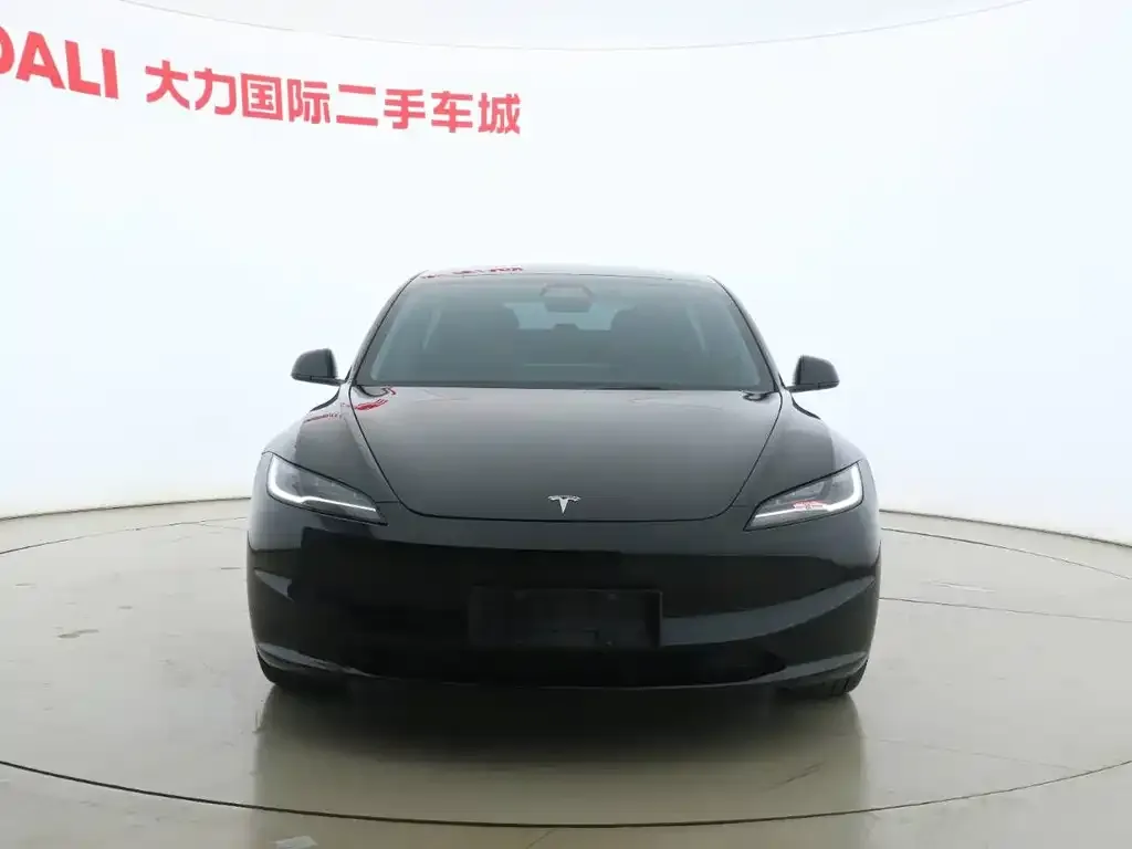 Tesla Model 3 — фото 8