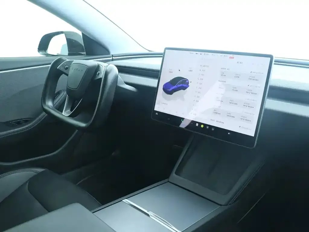 Tesla Model 3 — фото 4