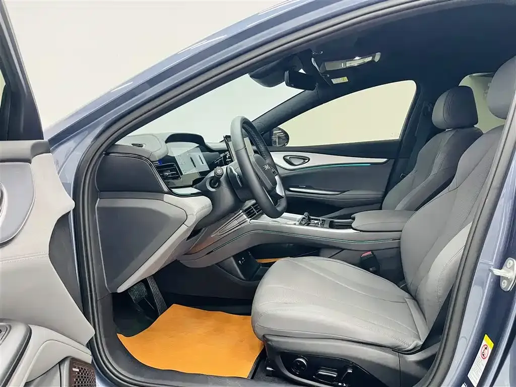BYD Seal 07 DM-i — фото 2
