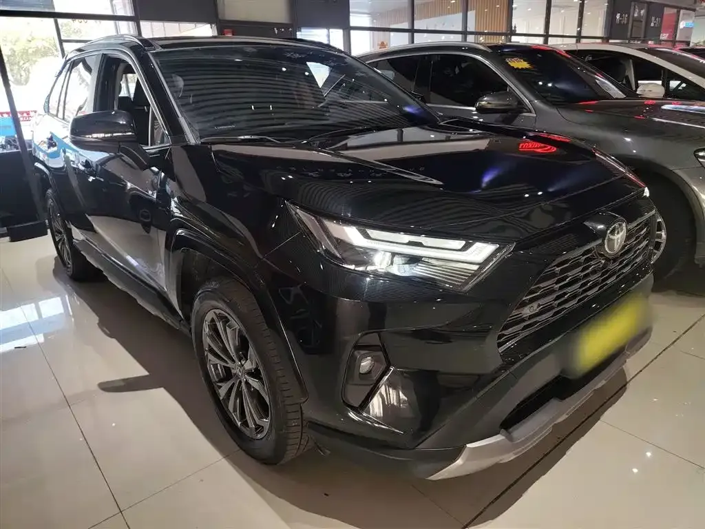 Toyota RAV4 — фото 10