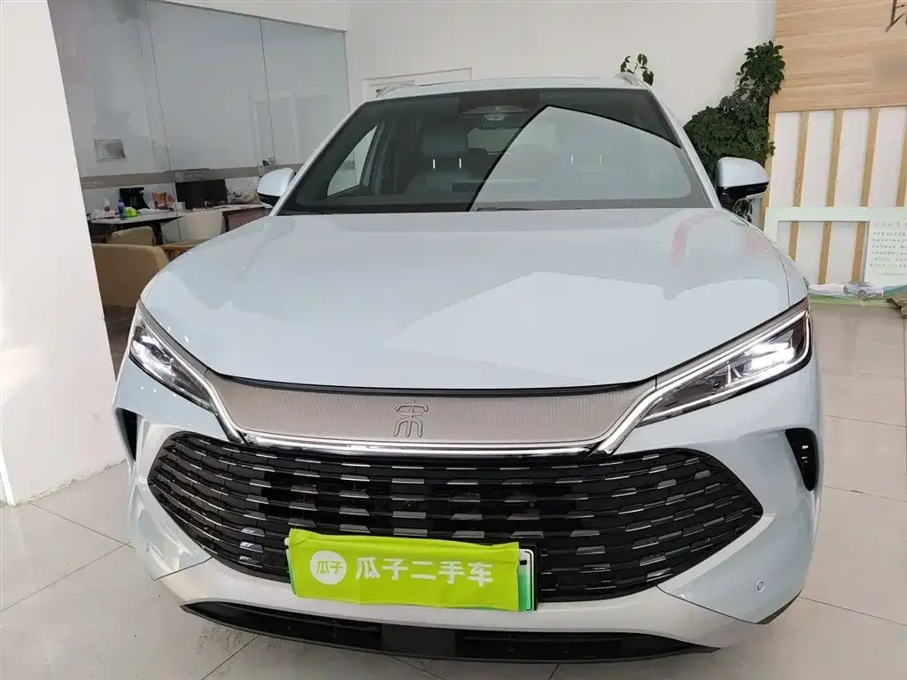 BYD L DM-i — фото 9