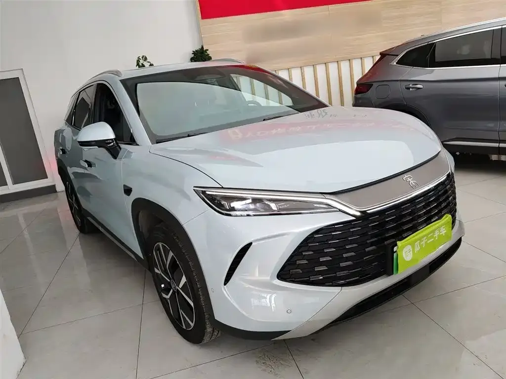 BYD L DM-i — фото 2