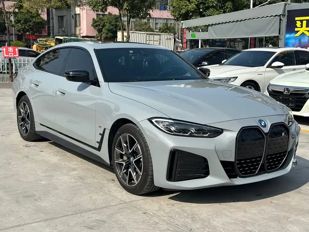 BMW i4 — фото 1