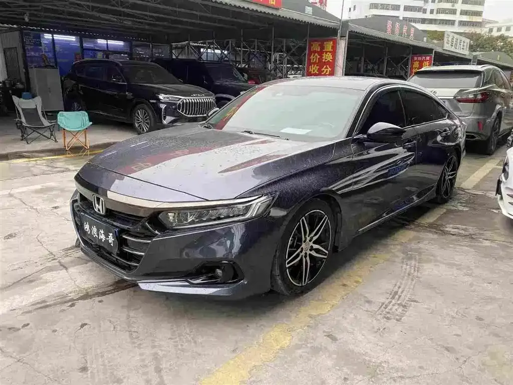 Honda Accord — фото 1