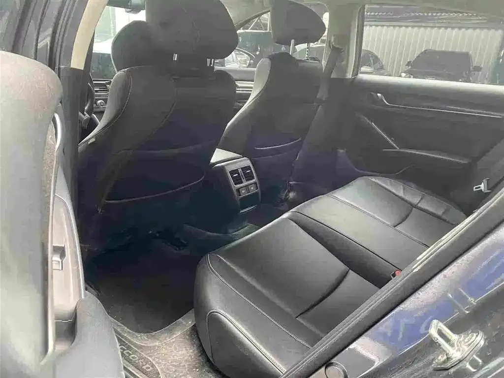 Honda Accord — фото 2
