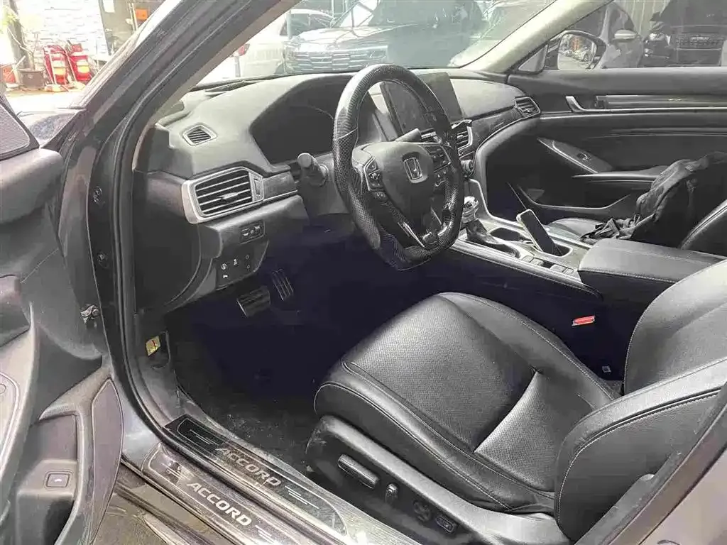 Honda Accord — фото 4