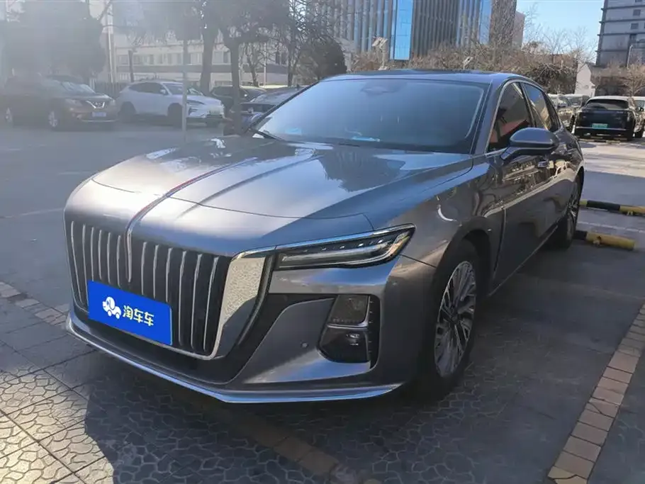 Hongqi H5 — фото 1