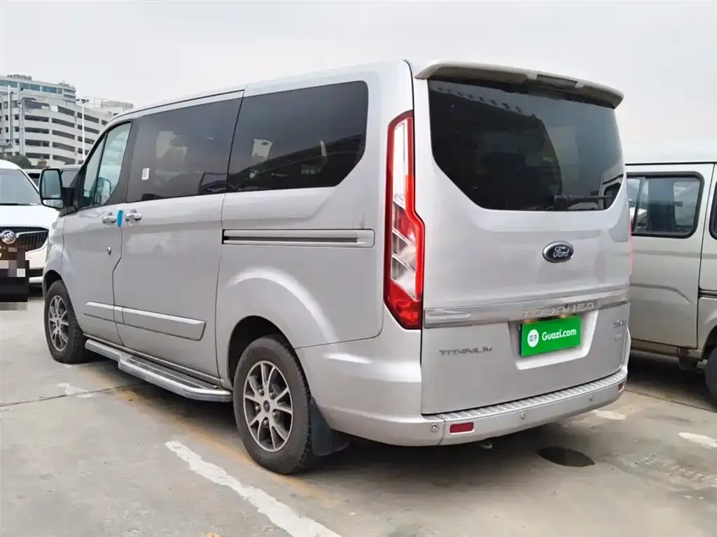 Ford Tourneo — фото 8