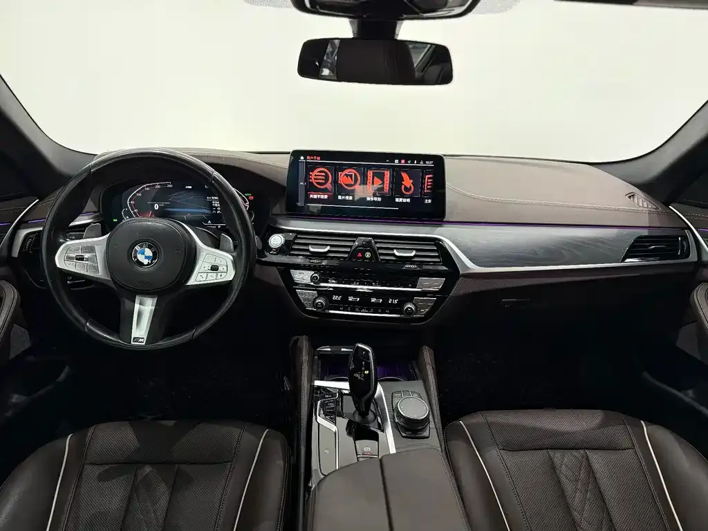 BMW 5 Series — фото 5