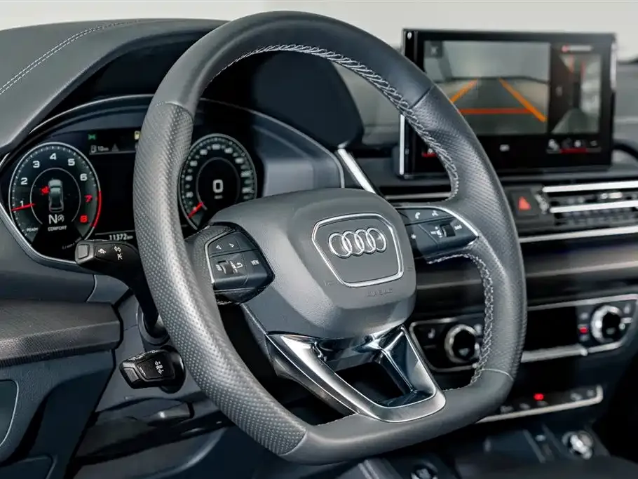 Audi Q5L — фото 4