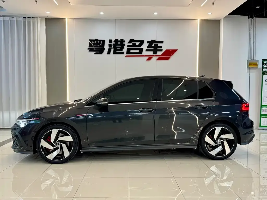 Volkswagen Golf GTI — фото 3