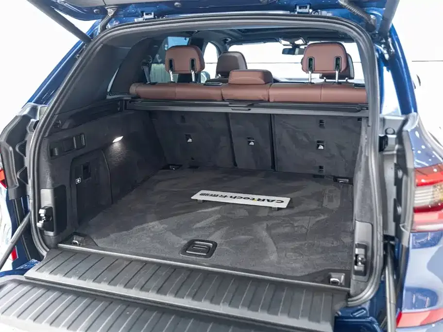 BMW X5 (Import) — фото 2
